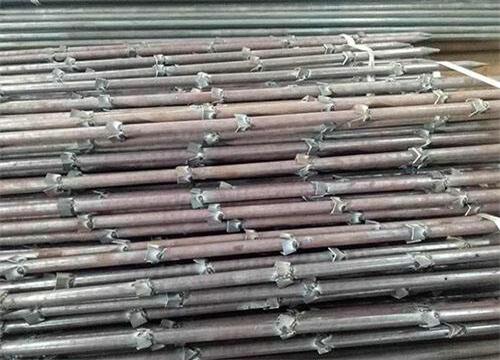 延长隧道钢花管